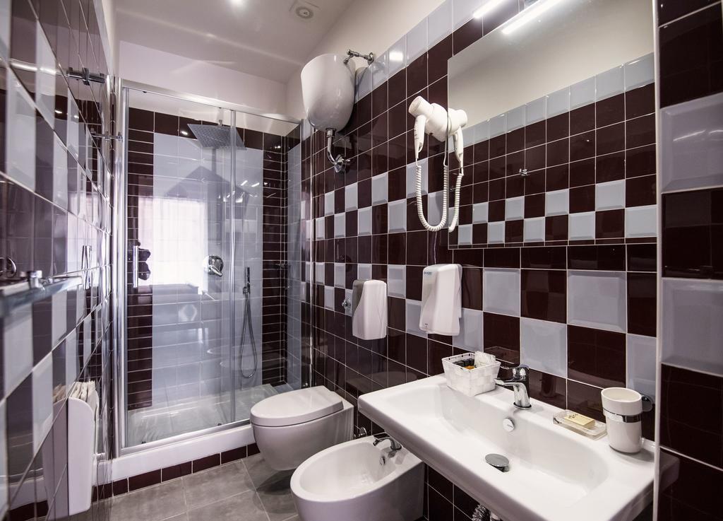 נאפולי Bed And Breakfast Via Toledo 156 מראה חיצוני תמונה