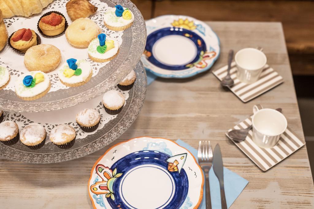 נאפולי Bed And Breakfast Via Toledo 156 מראה חיצוני תמונה