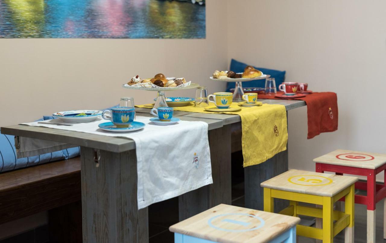 נאפולי Bed And Breakfast Via Toledo 156 מראה חיצוני תמונה